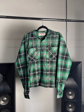 Vale Lives Forever Grinch Gems Green Flannel Long Sleeve Shirt
